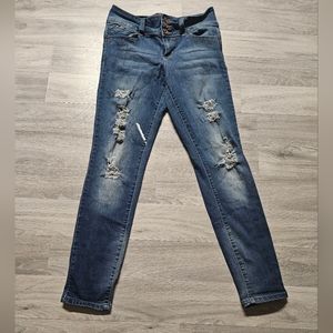 7|$30 EightyTwo Denims